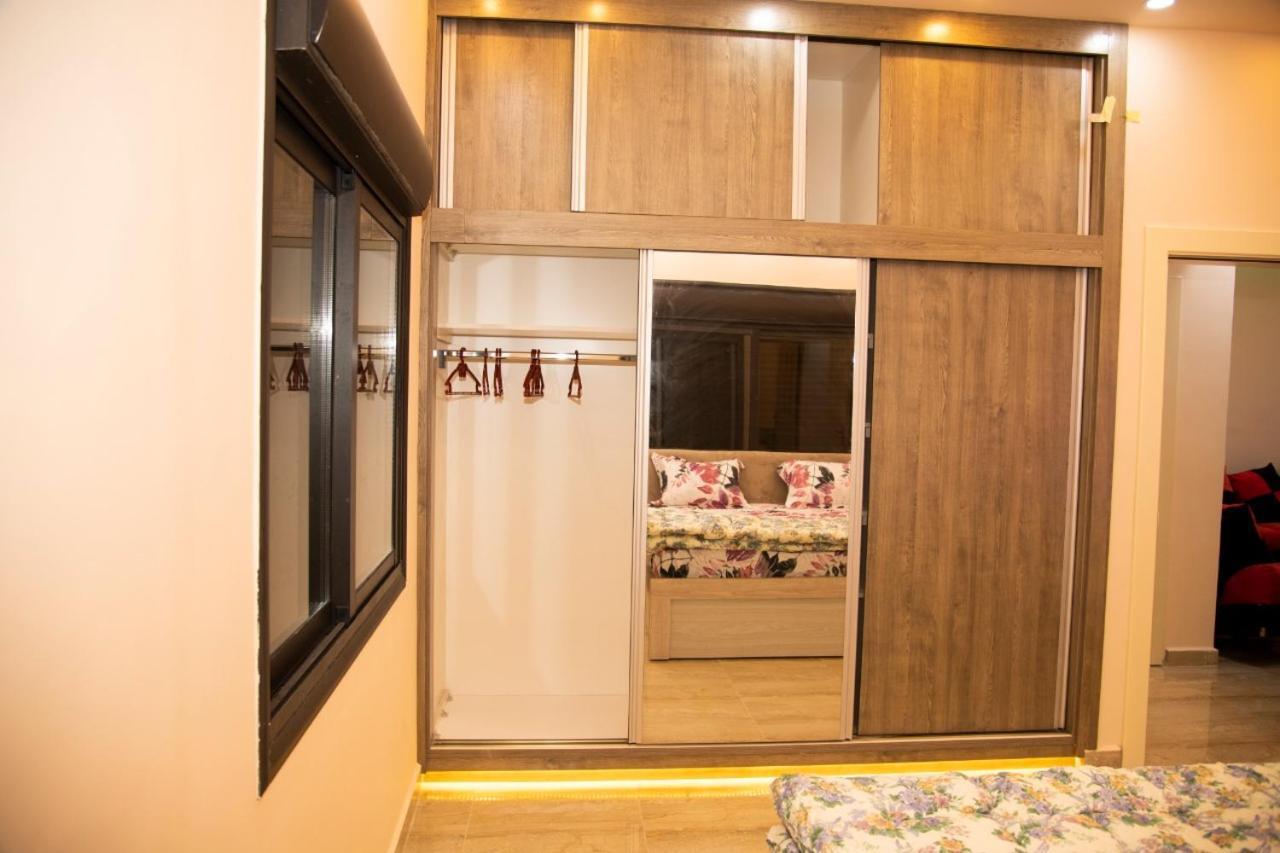 Lotus Housing For Furnished Apartments 杰拉什 外观 照片