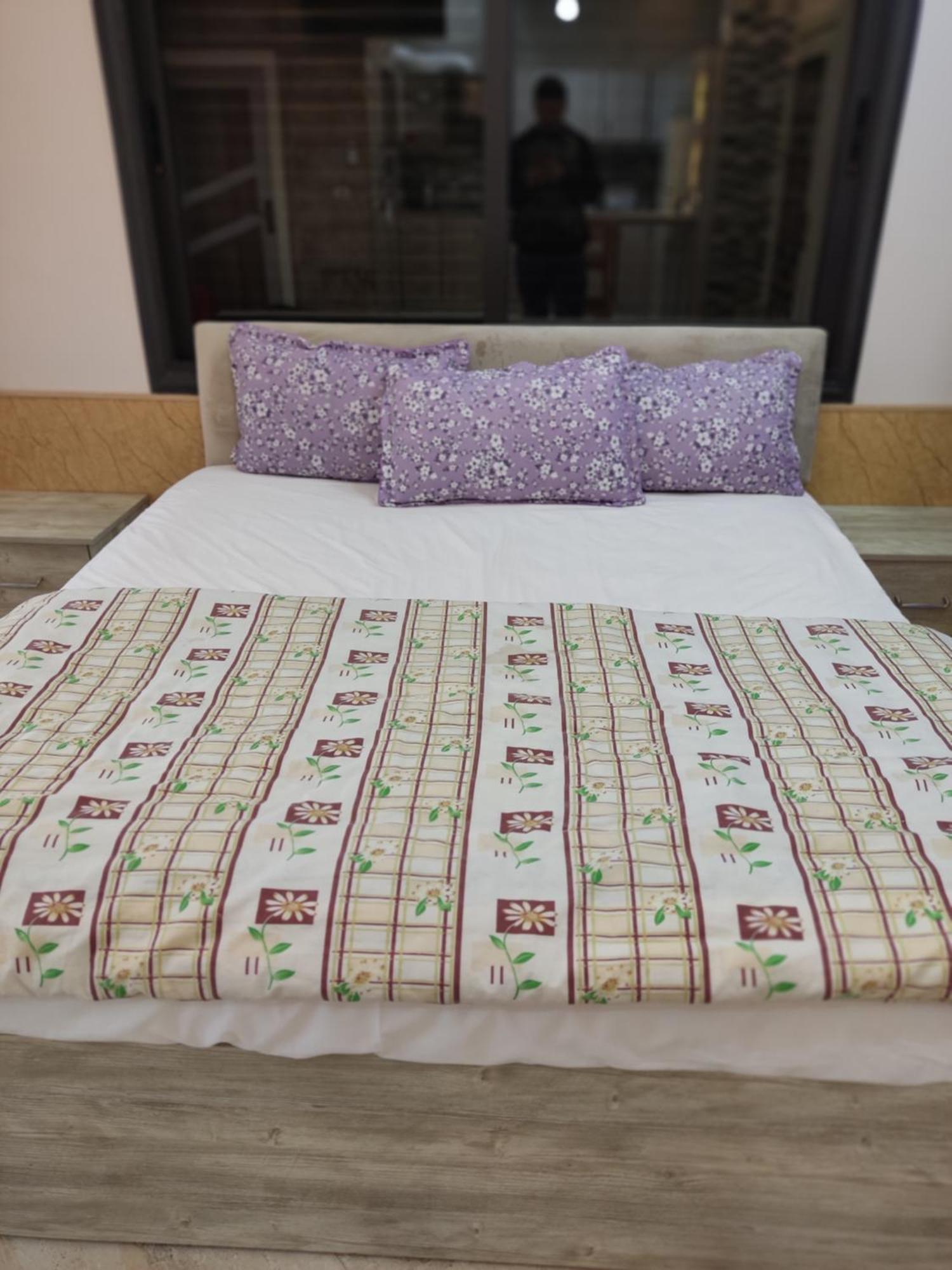 Lotus Housing For Furnished Apartments 杰拉什 外观 照片