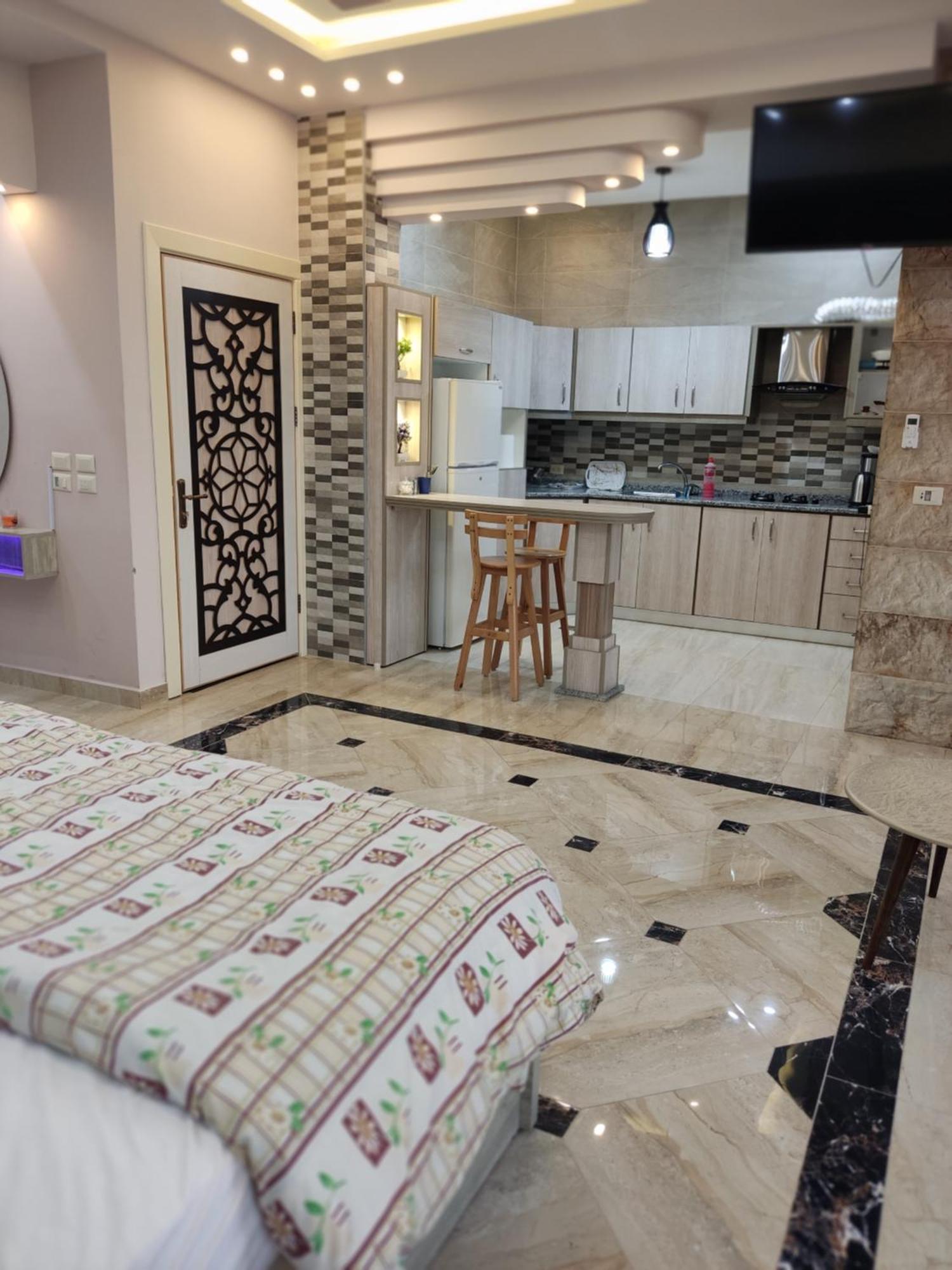 Lotus Housing For Furnished Apartments 杰拉什 外观 照片
