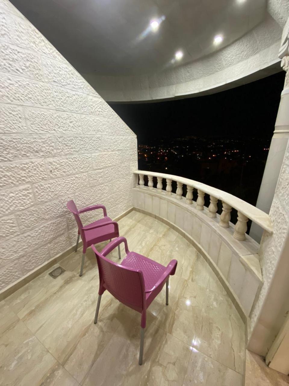Lotus Housing For Furnished Apartments 杰拉什 客房 照片